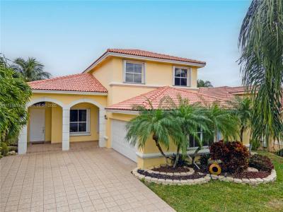 3482 Coco Lake Dr, Coconut Creek, FL 33073