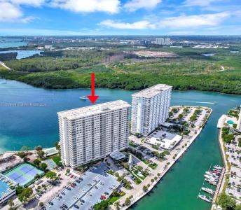 300 Bayview Dr 402, Sunny Isles Beach, FL 33160