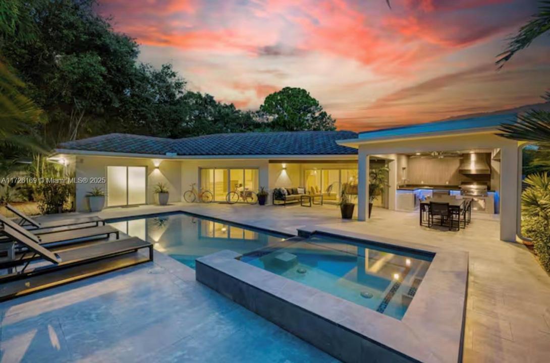 1019 NE 115th St 1019, Biscayne Park, FL 33161