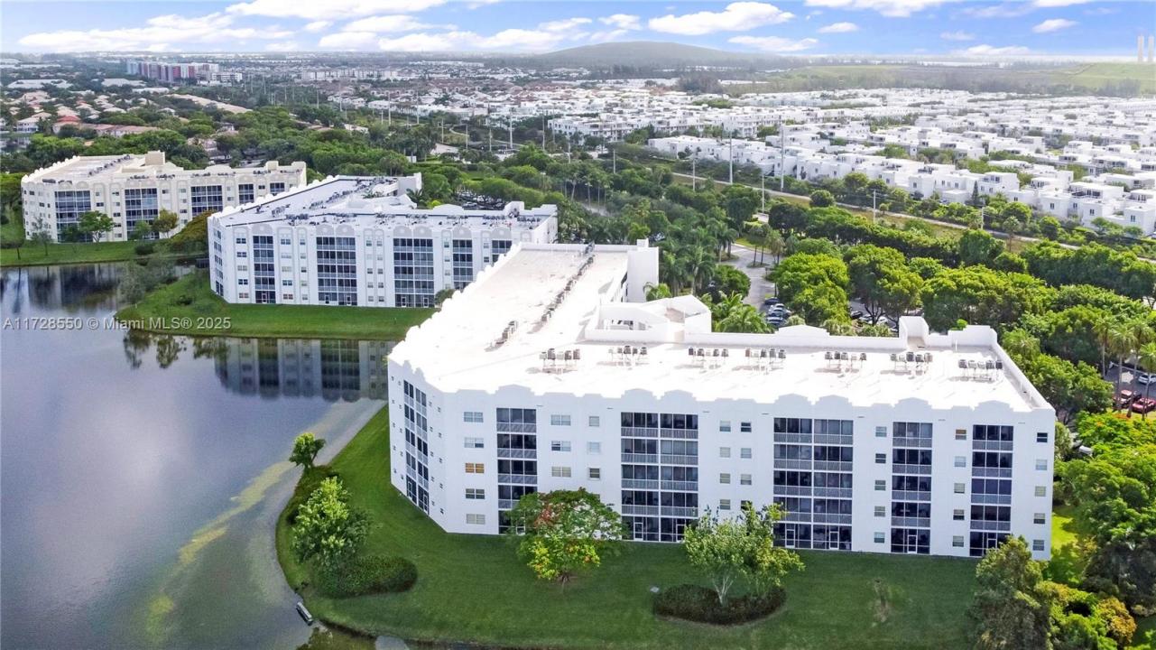 10750 NW 66th St 413, Doral, FL 33178
