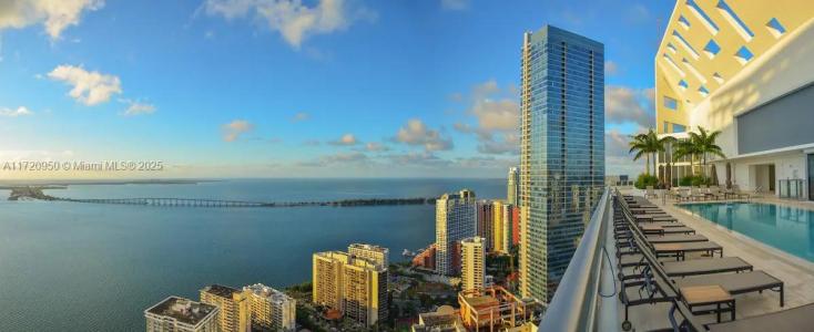 1300 Brickell Bay Dr 2306, Miami, Florida 33131, USA