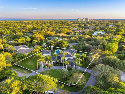 6290 SW 130th Ter, Pinecrest, Florida 33156, USA