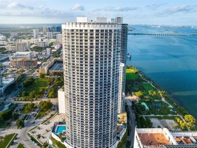 1750 N Bayshore Dr 5608, Miami, Florida 33132, USA
