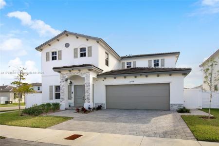 12728 SW 211th St, Miami, Florida 33177, USA