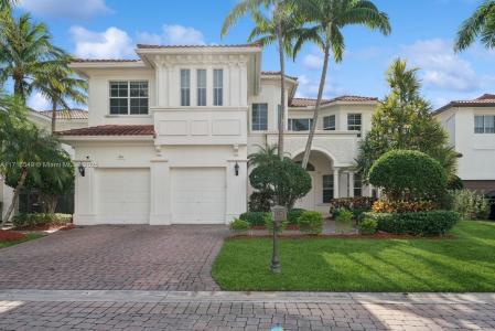822 Meridian Ln, Hollywood, Florida 33019, USA
