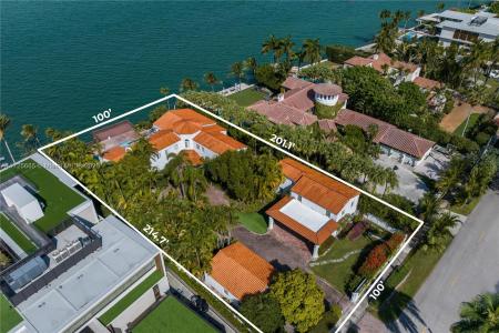 4744 N Bay Rd, Miami Beach, Florida 33140, USA