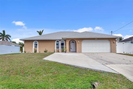 2445 SW 25 Street, Cape Coral, Florida 33914, USA