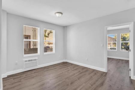 1142 SW 4th St, Miami, Флорида 33130, Соединенные Штаты