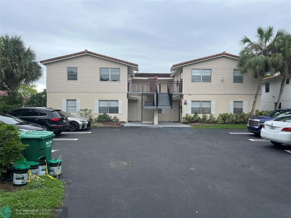 11410 NW 39TH ST, Castlewood, Coral Springs, Florida 33065