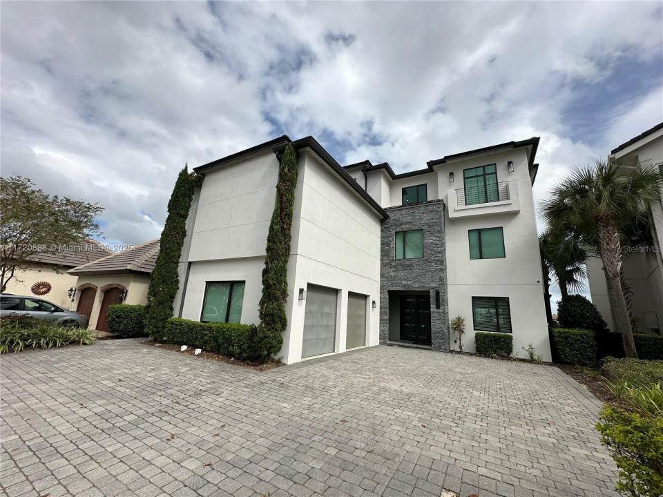 331 MUIRFIELD LOOP, Kissimmee, FL 34747-6409