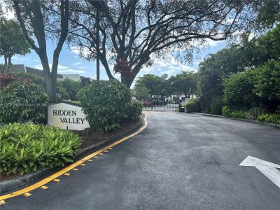 9005 SW 62nd Ter 5-H, Miami, FL 33173