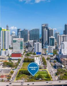 301 SW 8th St, Miami, FL 33130