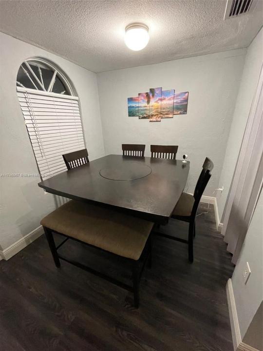 1337 NW 26th St, Miami, FL 33142