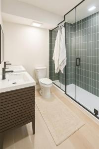 10185 Collins Ave 323, Bal Harbour, FL 33154