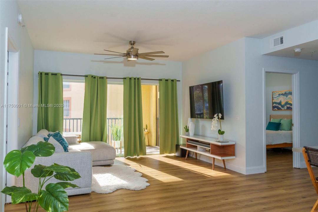 7975 Preserve Cir 1027, Naples, FL 34119