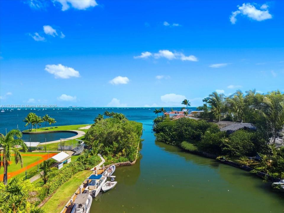 3373 Poinciana Ave, Miami, FL 33133