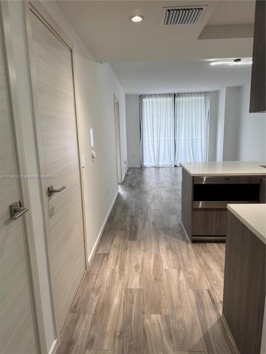 801 S Miami Ave 1808, Miami, FL 33130