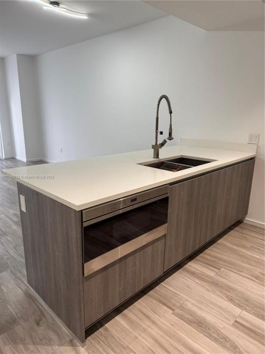 801 S Miami Ave 1808, Miami, FL 33130