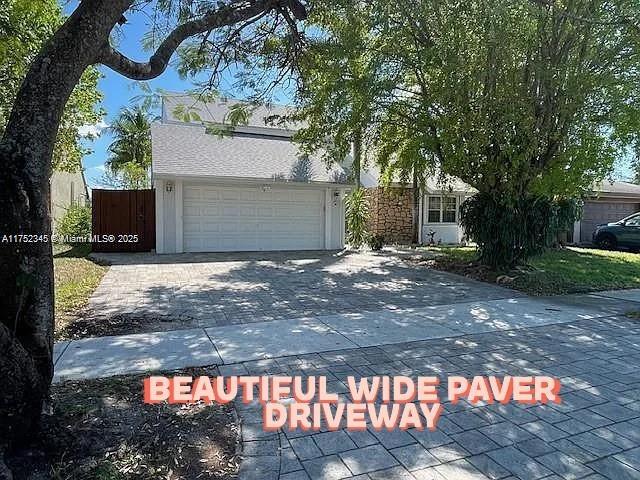 1350 S Fieldlark Ln, Homestead, FL 33035