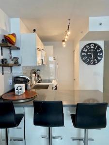 100 Lincoln Rd 727, Miami Beach, FL 33139