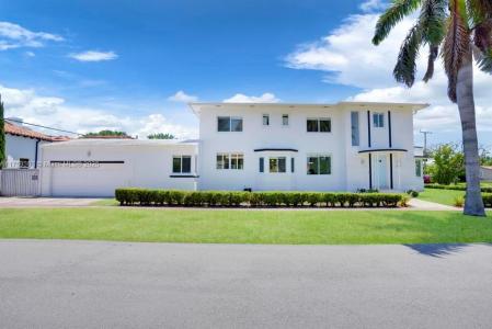 5861 La Gorce Dr, Miami Beach, FL 33140