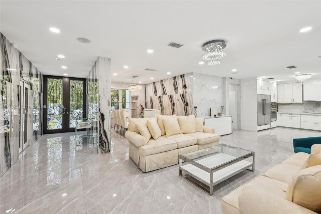 7830 SW 120th St, Pinecrest, FL 33156