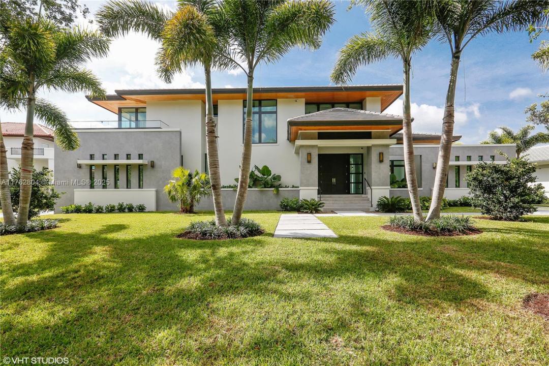 7015 Mira Flores Ave, Coral Gables, FL 33143