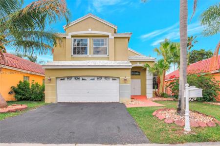 421 Bermuda Springs Dr, Weston, FL 33326