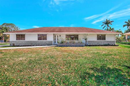2940 SW 156th Ave, Davie, FL 33331