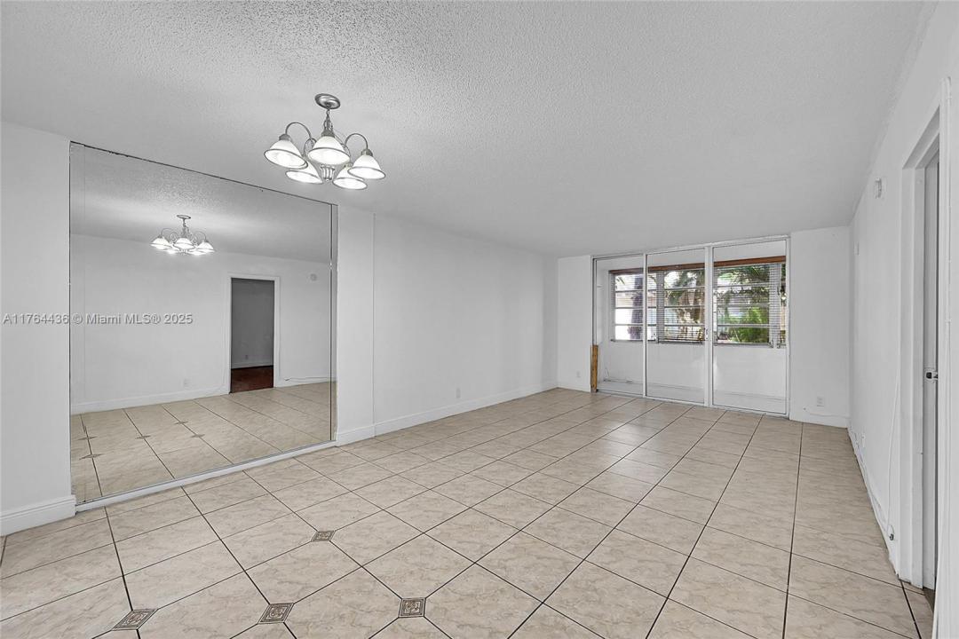 4850 NW 29th Ct 125, Lauderdale Lakes, FL 33313