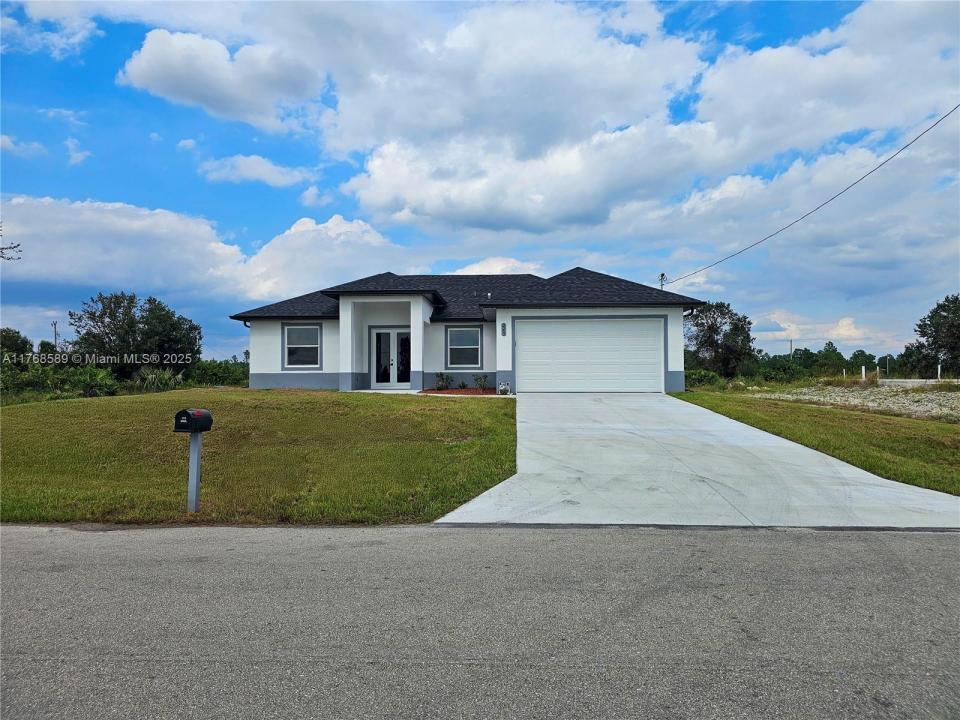 3367 MEADOW RD, Lehigh Acres, FL 33974