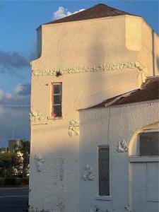 2400 Cleveland Ave, Fort Myers, FL 33901