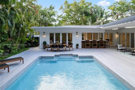 3500 E Glencoe St, Miami, FL 33133