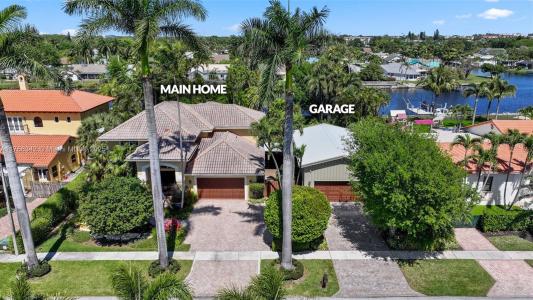 389 Oregon Ln, Boca Raton, FL 33487