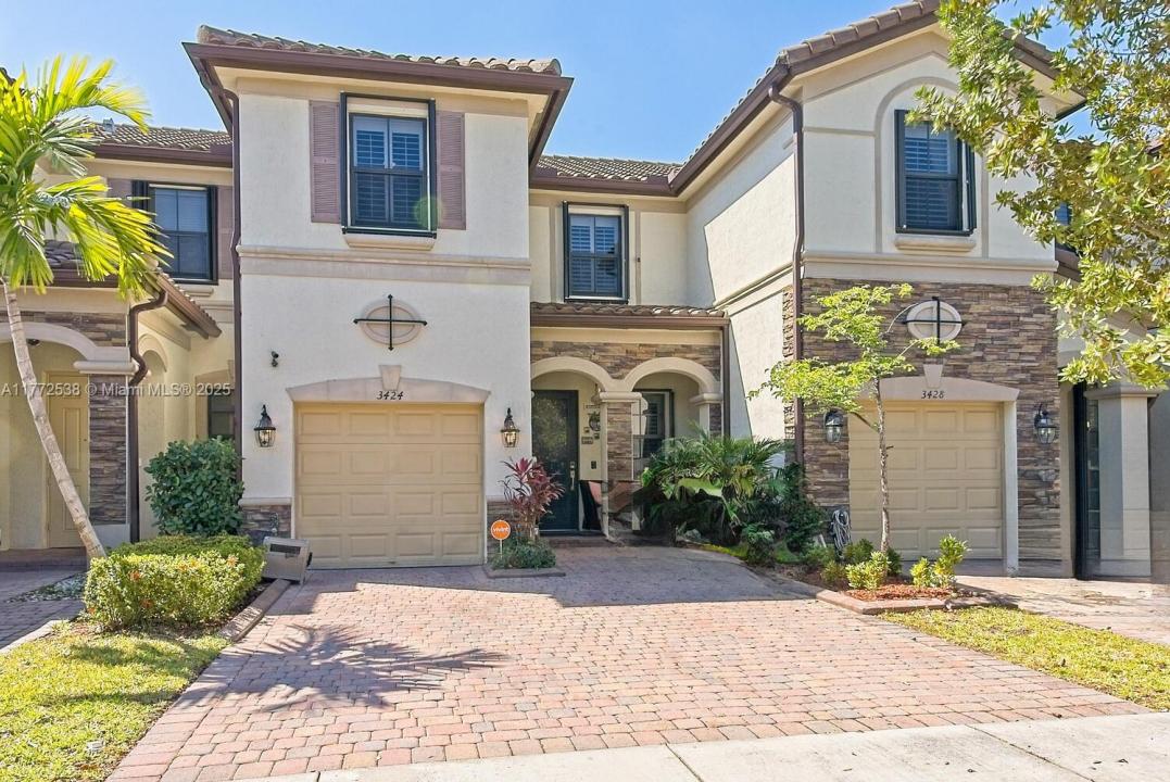 3424 W 92nd Pl 0, Hialeah, FL 33018