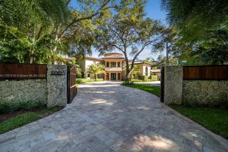 10061 SW 60th Ct, Pinecrest, FL 33156