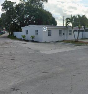 1280 Burlington St, Opa-Locka, FL 33054