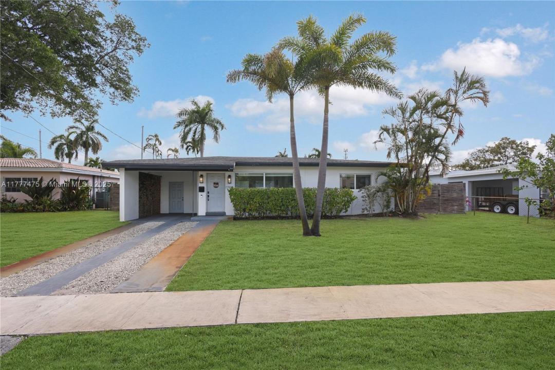 1700 SW 23rd Ave, Fort Lauderdale, FL 33312