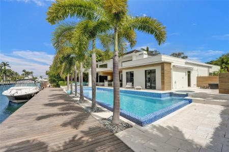 2340 Aqua Vista Blvd, Fort Lauderdale, FL 33301