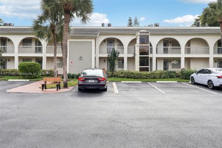 2703 Nassau Bnd C2, Coconut Creek, FL 33066