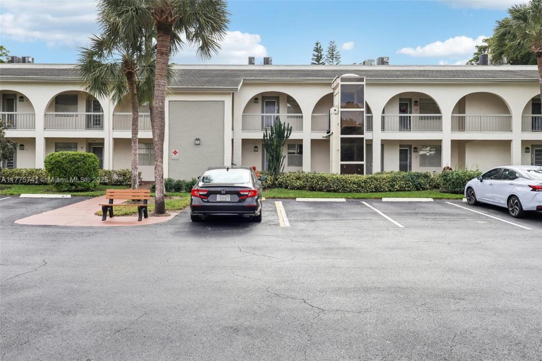 2703 Nassau Bnd C2, Coconut Creek, FL 33066