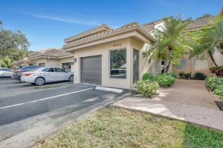 16312 Malibu Dr 6, Weston, FL 33326
