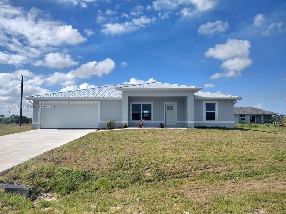 400 Carter Ct 0, La Belle, FL 33935