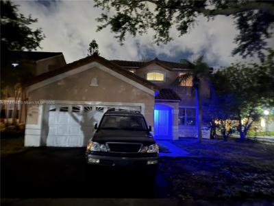 605 Stanton Ln, Weston, FL 33326