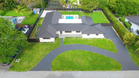 17020 SW 87th Ct, Palmetto Bay, FL 33157