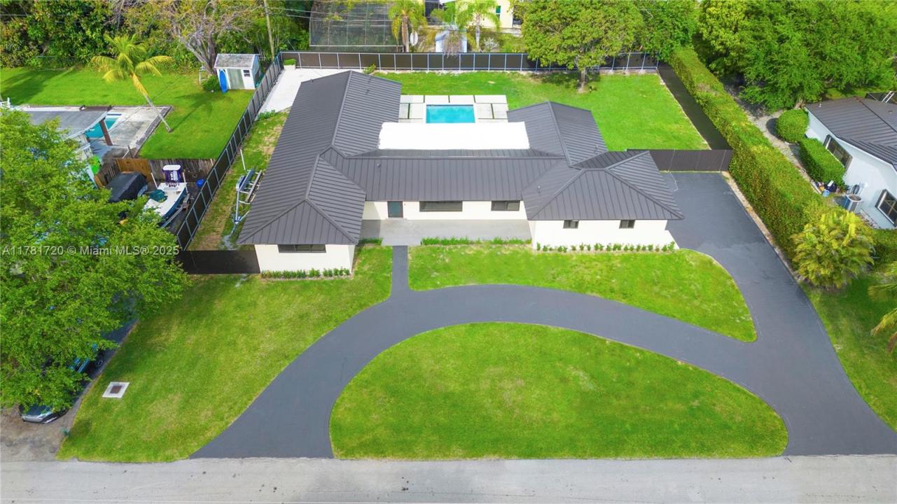 17020 SW 87th Ct, Palmetto Bay, FL 33157