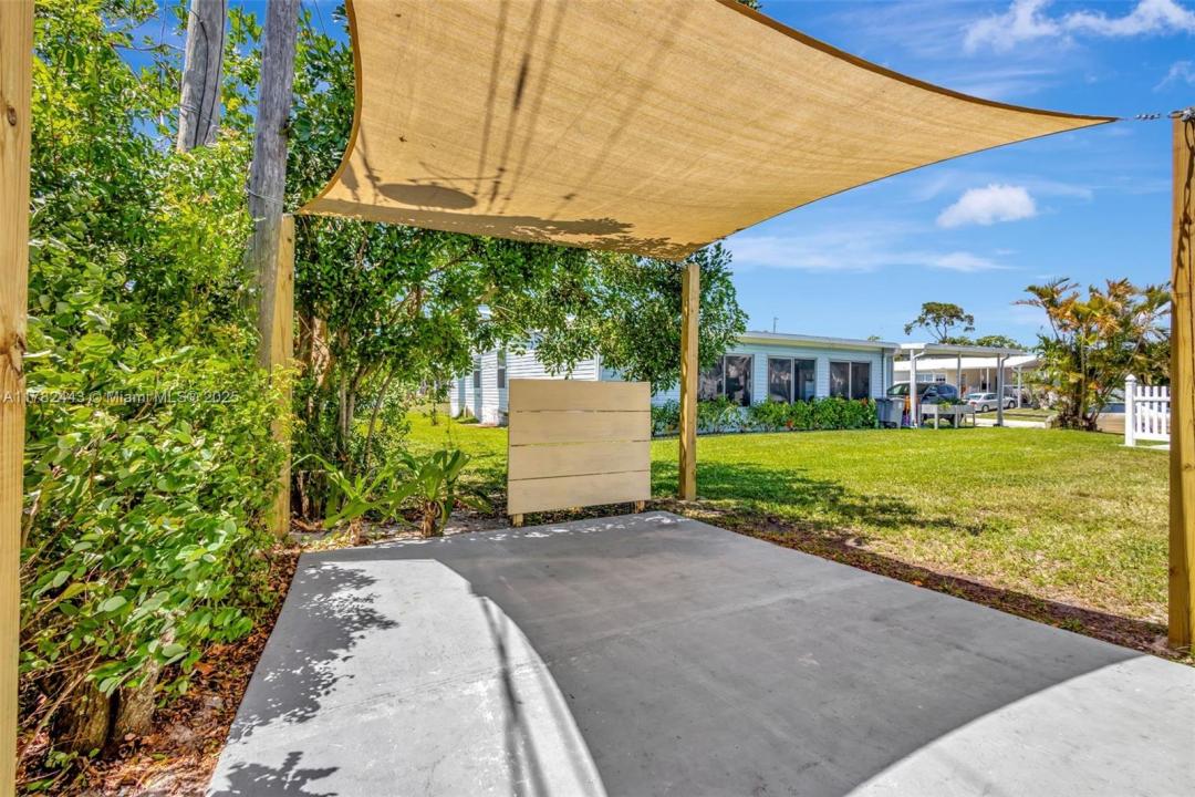 4206 Mocking Bird Dr, Boynton Beach, FL 33436