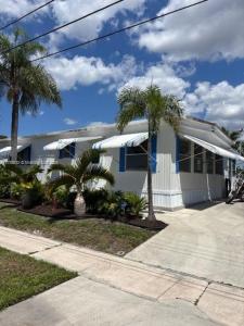 4201 Mocking Bird Dr, Boynton Beach, FL 33436