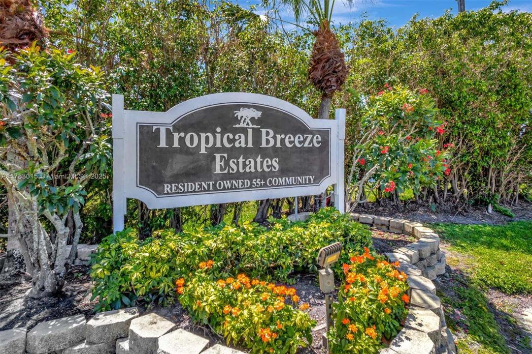 4201 Mocking Bird Dr, Boynton Beach, FL 33436