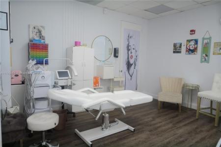 2828 Coral Way, Coral Gables, FL 33145